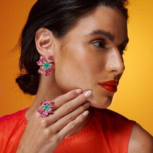 Set of gold and enameled earrings and ring